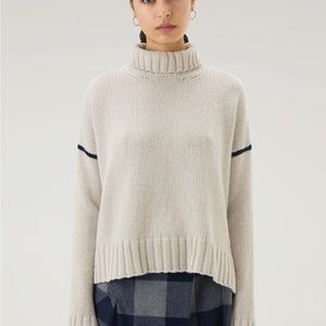 Turtleneck Sweater in Pure Virgin Wool Milky Cream XS